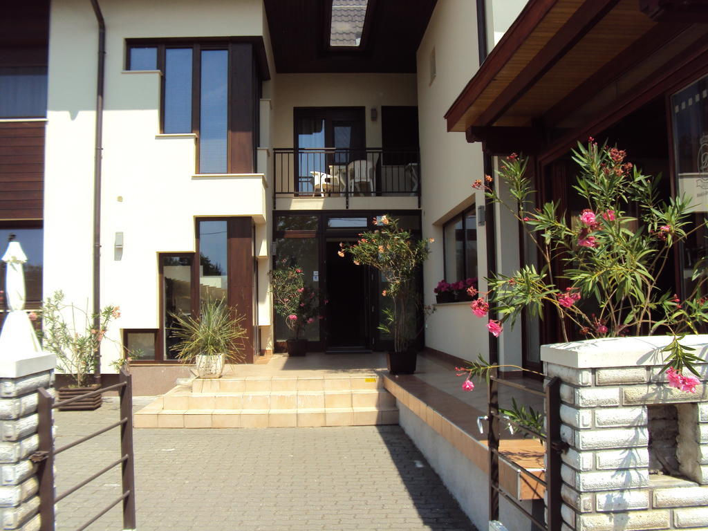 Hotel Diana Siofok Exterior photo
